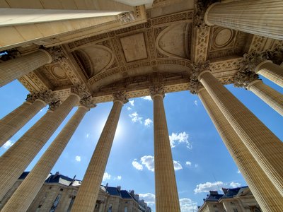 pantheon_columns